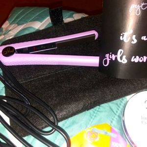 Mini hair straightener